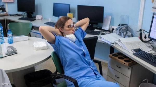 إسبانيا تسجل أدنى عدد وفيات بأسبوعين