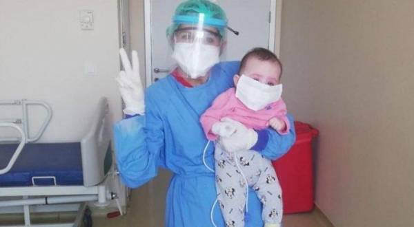 رضيعة بعمر 4 أشهر تهزم كورونا بتركيا
