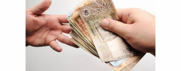 الإعلان عن تفاصيل دعم عمّال المياومة غدا وصرف 135 دينارا لأرباب الأسر