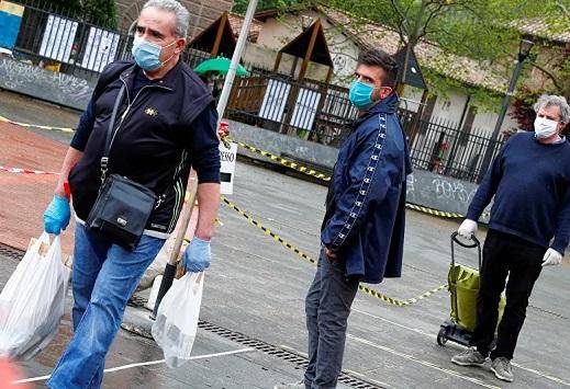 لماذا يصيب كورونا الرجال أكثر من النساء؟