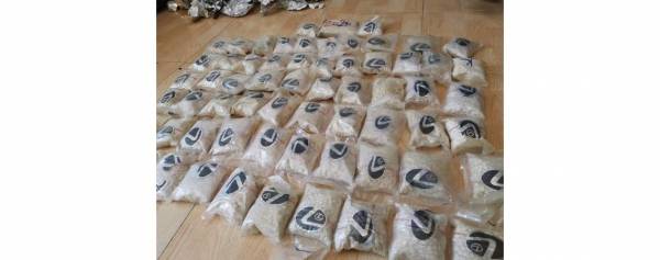 ضبط ٧٠ الف حبة مخدرة بحوزة احد الاشخاص في عمان و٢٨ كف حشيش بحوزة شخصين اخرين في الزرقاء