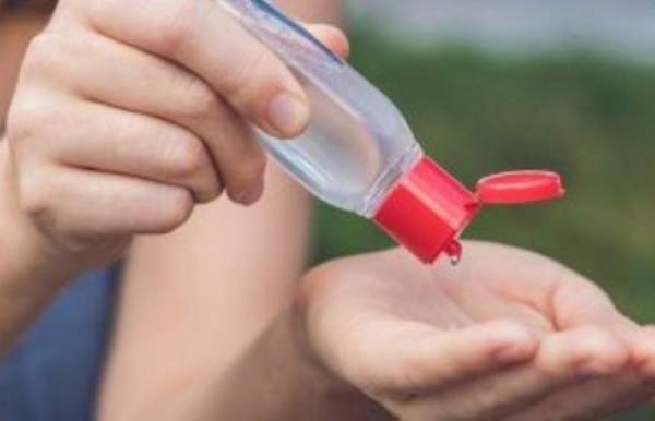 لإرتفاع أسعارها غير المبرر تحديد سقوف سعرية للكحول الطبي “المعقمات”