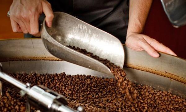 مبادرة يشكرون عليها اصحاب المحامص ومطاحن القهوة تقضي بدفع الرواتب وعدم انهاء خدمات الموظفين