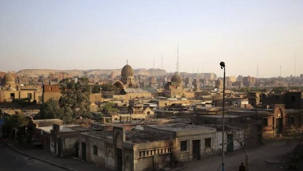 حزن شديد في مصر بعد وفاة سيدة مصابة بفيروس كورونا وطفليها التوأم