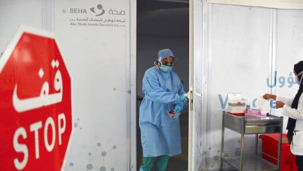 3 دول خليجية تسجل أعلى إصابات كورونا بالدول العربية