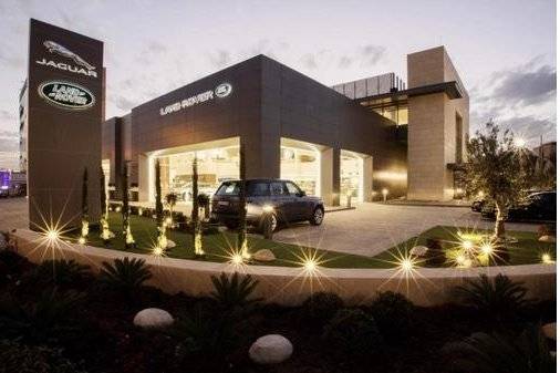 محمودية موتورز تتبرع بمبلغ 200,000 دينار أردني لصندوق همة وطن