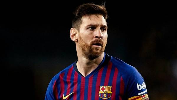 تقارير: ميسي يطلب 55 مليون يورو لتجديد عقده مع برشلونة