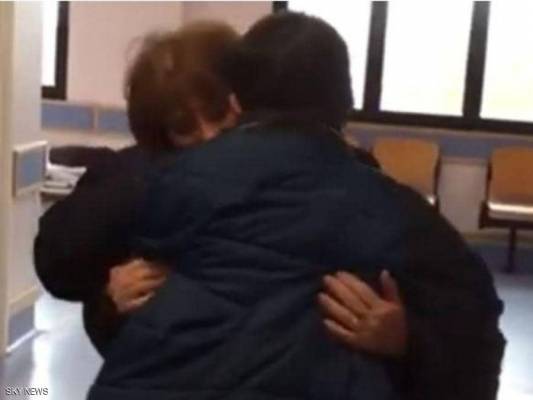 قال الأطباء سيعيش يوما واحدا.. ثم خرج منتصرا على قدميه