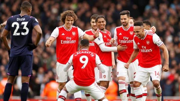 كورونا يجبر لاعبي أرسنال على الاستعانة بطبيب نفسي