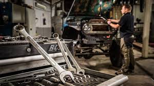 ما علاقة المكانيكي بالمحفظة الإلكترونية يا حكومة؟!