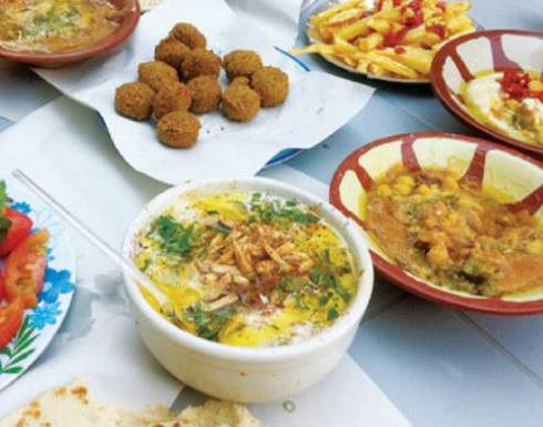 الأردنيون ينتظرون اليوم الموعود لأكل الحمص والفلافل