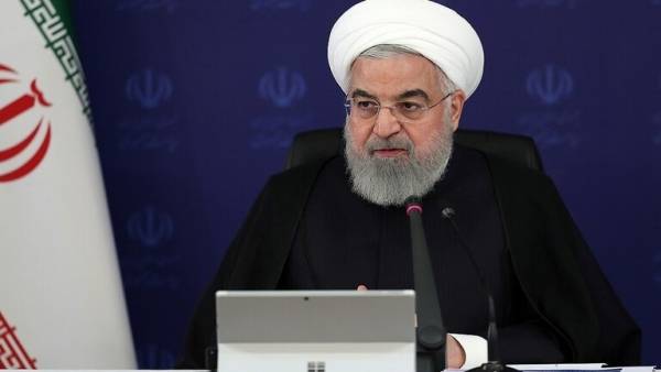 الرئيس الإيراني: علينا أن نتعود على الحياة مع فيروس كورونا