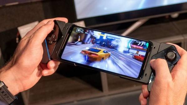 الاتصالات تحذر المواطنين من استخدام الالعاب الالكترونية ؟!