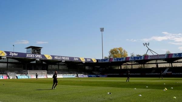 تحذيرات من تبعات كارثية لإلغاء الموسم في كرة القدم