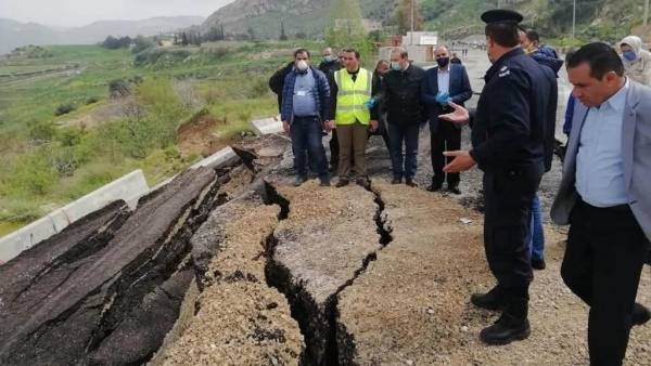 مواطنون يشتكون تعرضهم للاعتداء على طريق تركي باتجاه البحر الميت ، ويطالبون الامن بتكثيف تواجده