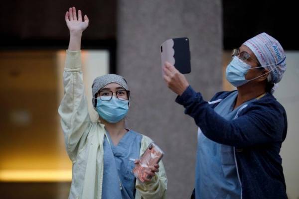 كندا تقول إن مليون قناع اشترتها من الصين غير مطابقة للمواصفات