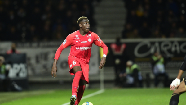 إدخال لاعب فرنسي في غيبوبة اصطناعية بعد إصابته بكورونا