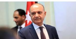 العضايلة يحذر المنشآت غير الملتزمة