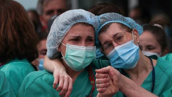 وفيات كورونا حول العالم تتجاوز (206) آلاف