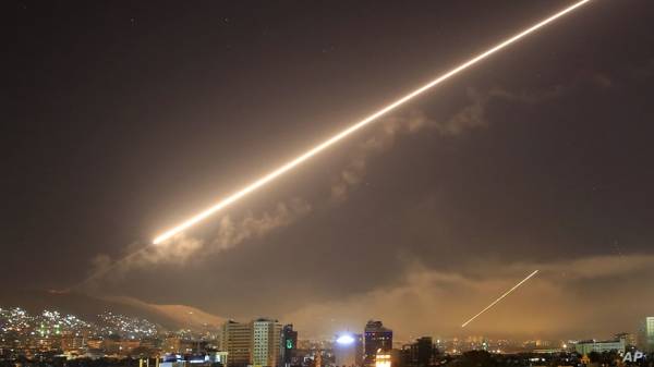 3 قتلى و4 إصابات في القصف الإسرائيلي على ريف دمشق