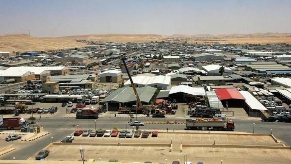 البستنجي يناشد الحكومة بإعادة تشغيل المناطق الحرة