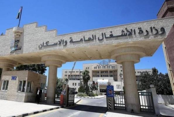 الأشغال: موافقات استئناف عمل لـ 120 مشروعاً إنشائياً و220 مكتباً هندسياً