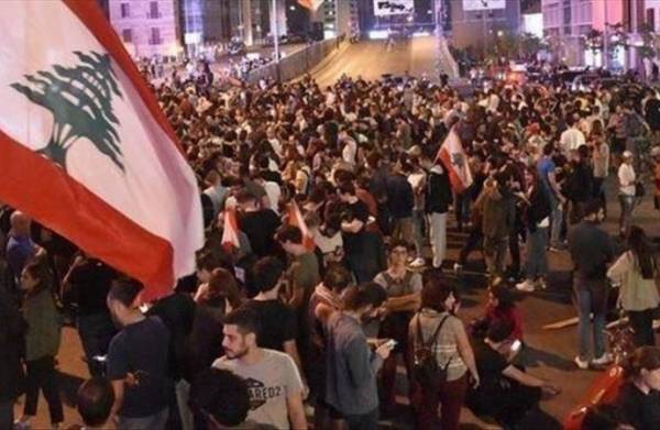 لبنان: جرحى باشتباكات بين محتجين والجيش في طرابلس