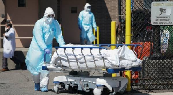 وفيات كورونا حول العالم تتجاوز (215) ألفا