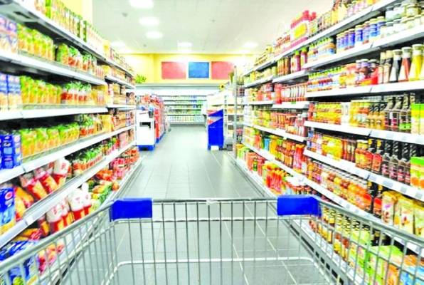 الطلب على المواد الغذائية في رمضان الحالي أقل من السابق