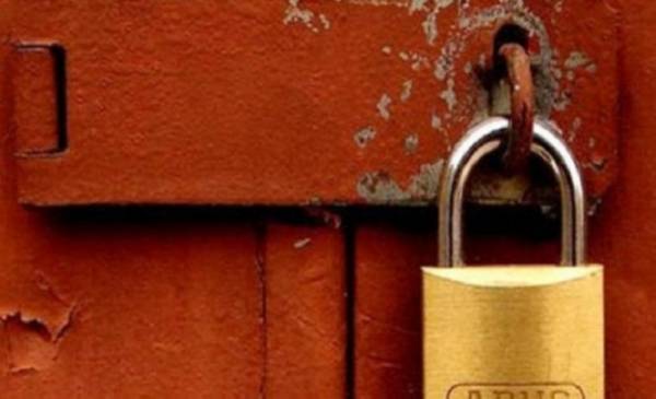 مخالفة (13) محلاً تجارياً في الزرقاء بسبب عدم إعلان الأسعار