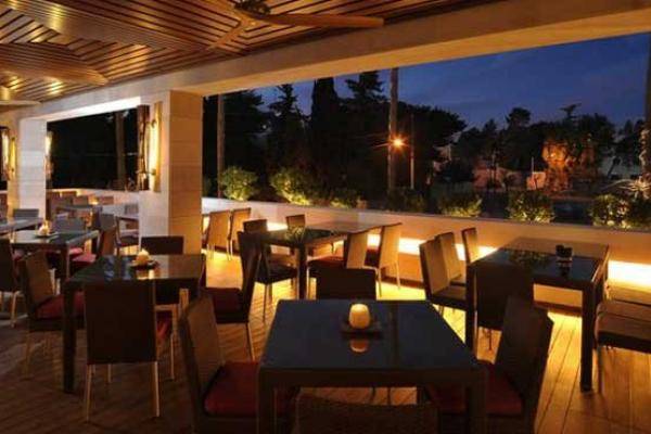 قطاع السياحة الاكثر تضرراً بسبب كورونا .. وجمعية المطاعم تدعو لتأجيل الشيكات المستحقة