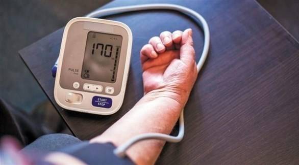 طرق السيطرة على ضغط الدم خلال العزل المنزلي (تفاصيل)