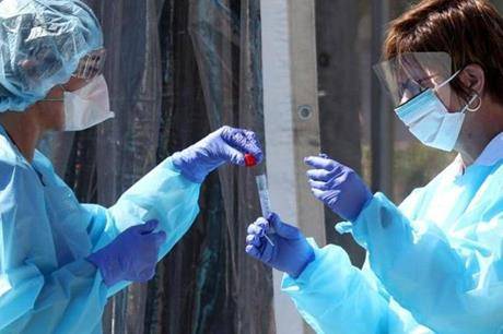 الصحة الروسية تكشف طرق انتشار كورونا في البلاد