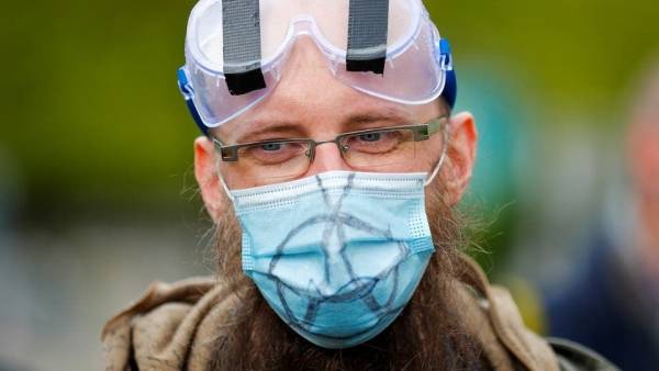 خبير ألماني: الوباء عائد بموجة ثانية وثالثة