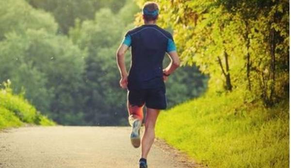 علامات عند المشي تشير إلى ألإصابة بالشكل الأكثر حدة من COVID19