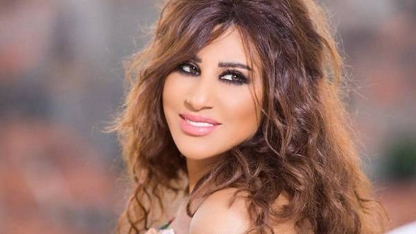 نجوى كرم تطلب من الصائمين الصلاة بنية السلام بالعالم