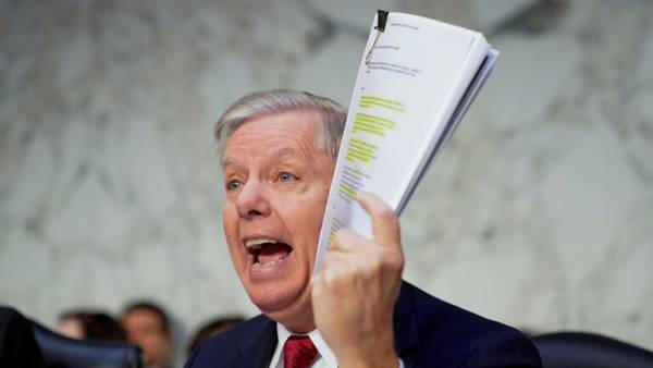 مشروع قانون جديد يطلق يد ترامب لمعاقبة الصين على كورونا