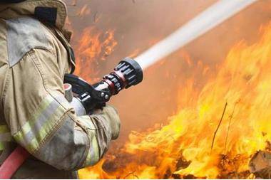 إخماد 174 حريقا بالاعشاب والاشجار خلال الـ 24 ساعة الماضية