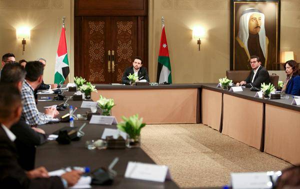 ولي العهد يؤكد ضرورة توحيد جهود المبادرات التطوعية