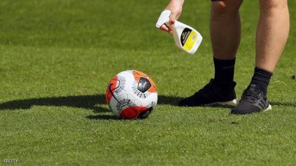 بريطانيا توافق على بدء آخر مراحل خطة استئناف البريميرليغ