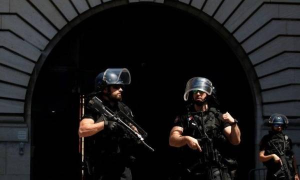 مقتل 3 أشخاص في هجوم مسلح بفرنسا