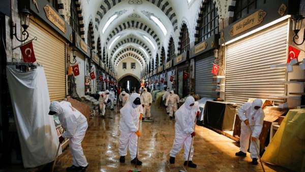 تركيا تسجل 1182 إصابة و30 وفاة جديدة بفيروس كورونا وترصد 1576 حالة شفاء