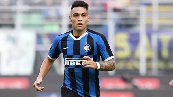 قبل مارتينيز.. برشلونة أنفق نصف مليار يورو مقابل 90 هدفا