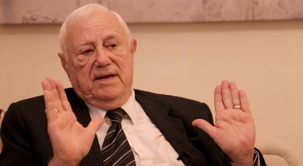 الرزاز ينعى وزير الخارجية الاسبق كامل ابو جابر