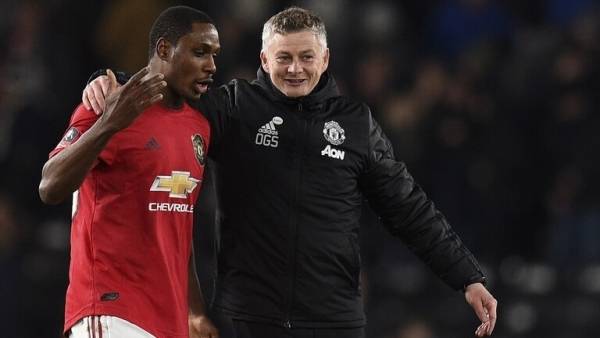 الشياطين الحمر متمسك بعقد استعارته للنيجيري إيغالو