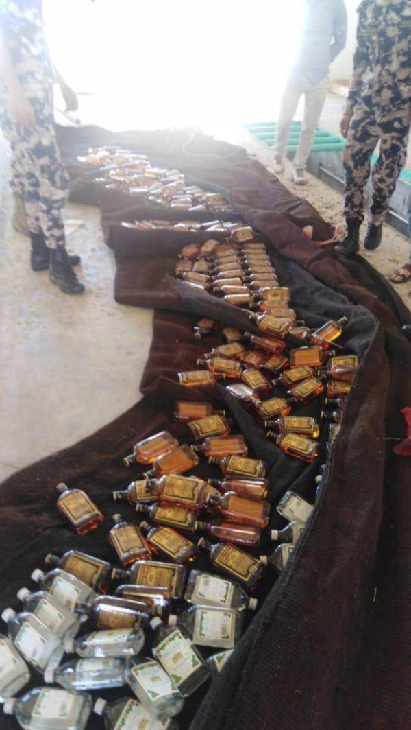 ضبط كميات كبيرة من المشروبات الروحية بجمرك العقبة