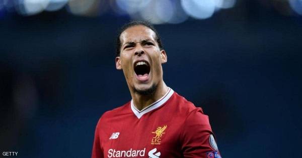 فان دايك يرفض عرض سان جرمان الخيالي وليفربول يكافئه