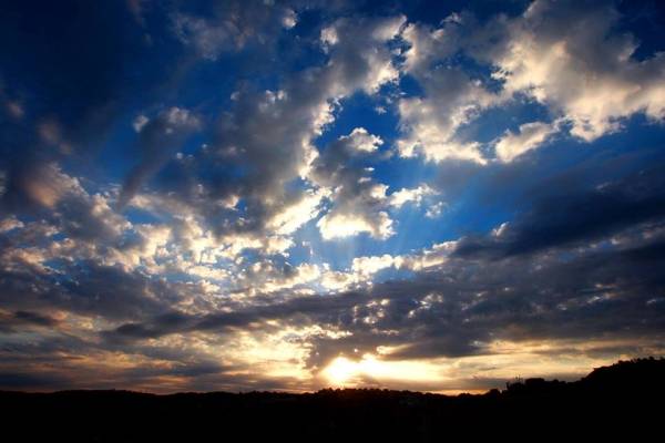 السبت.. طقس ربيعي غير مستقر مائل للبرودة