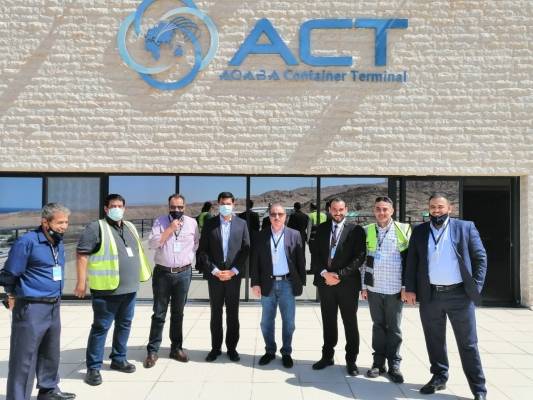 اللوزي يؤكد على ضرورة اتمتة جميع عمليات النقل لتخفيف الكلفة والوقت في ميناء العقبة