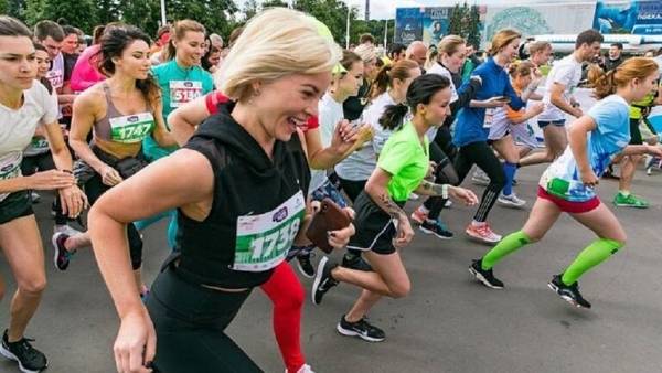 ماراثون روسيا سيسجل رقما قياسيا كأكبر حدث في الجري بالعالم